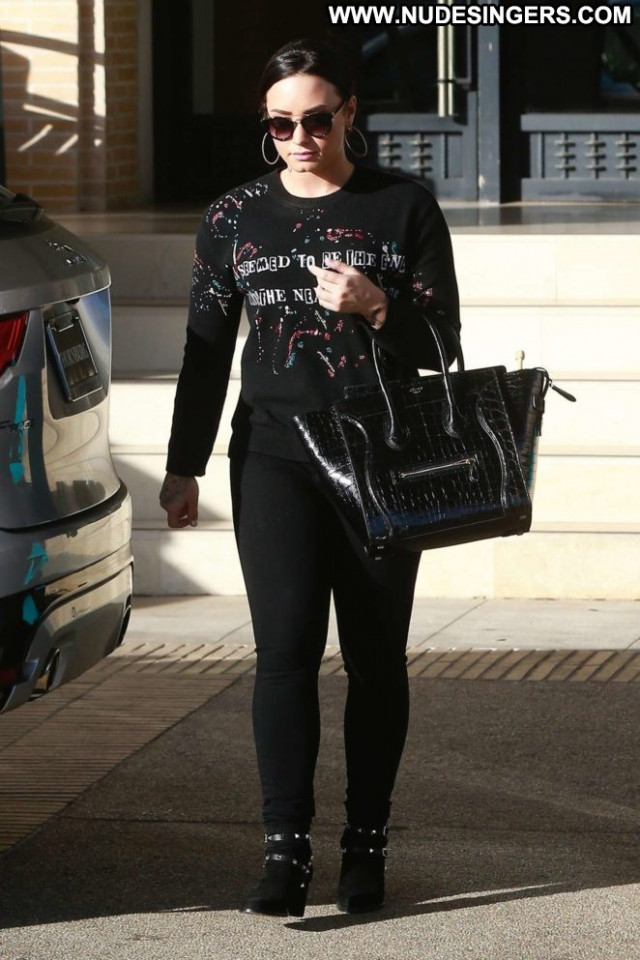 Demi Lovato Beverly Hills Celebrity Paparazzi Posing Hot Shopping