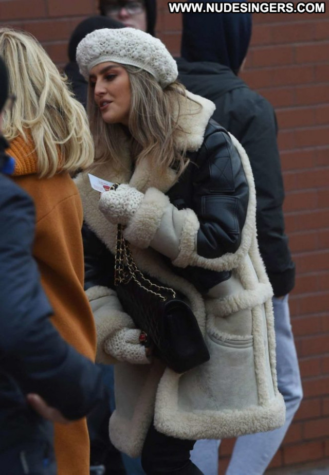 Perrie Edwards No Source Paparazzi Live Posing Hot Beautiful