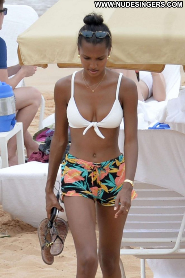 Jasmine Tookes The Beach Babe Celebrity Paparazzi Posing Hot Bikini