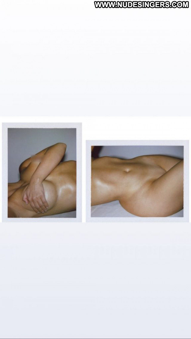 Adriana Fossa Anna Nicole Celebrity Car Nude Bra Mali Posing Hot Male