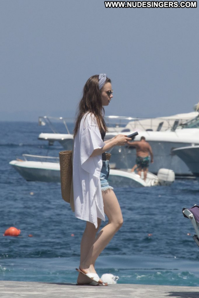 Lily Collins No Source Italy Beautiful Hotel Porn Swimsuit Toples