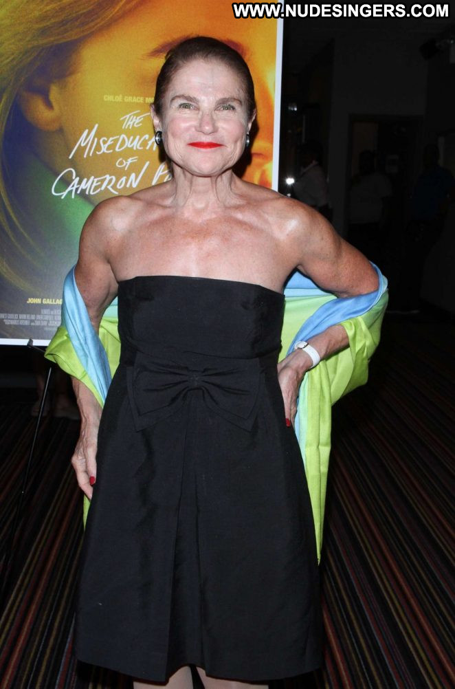 New York Tovah Feldshuh Celebrity Paparazzi Beautiful Posing Hot Babe New  York