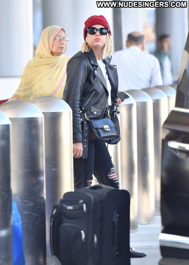 Ashley Benson Lax Airport Paparazzi Posing Hot Babe Beautiful Car Los