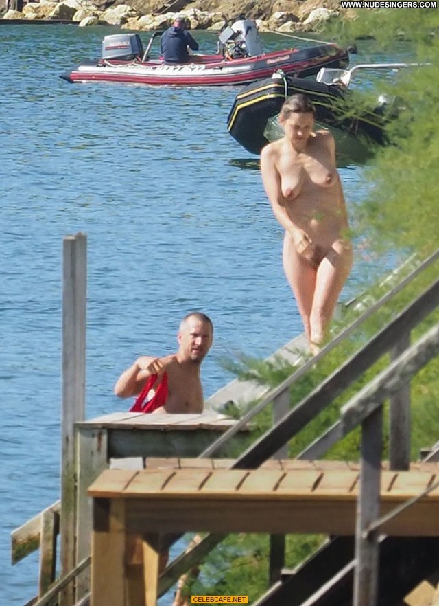 Marion Cotillard The Oc Celebrity Posing Hot Ocean Babe Beautiful Nude