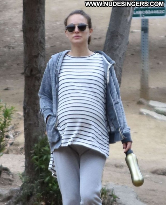 Natalie Portman No Source Celebrity Beautiful Paparazzi Babe Posing