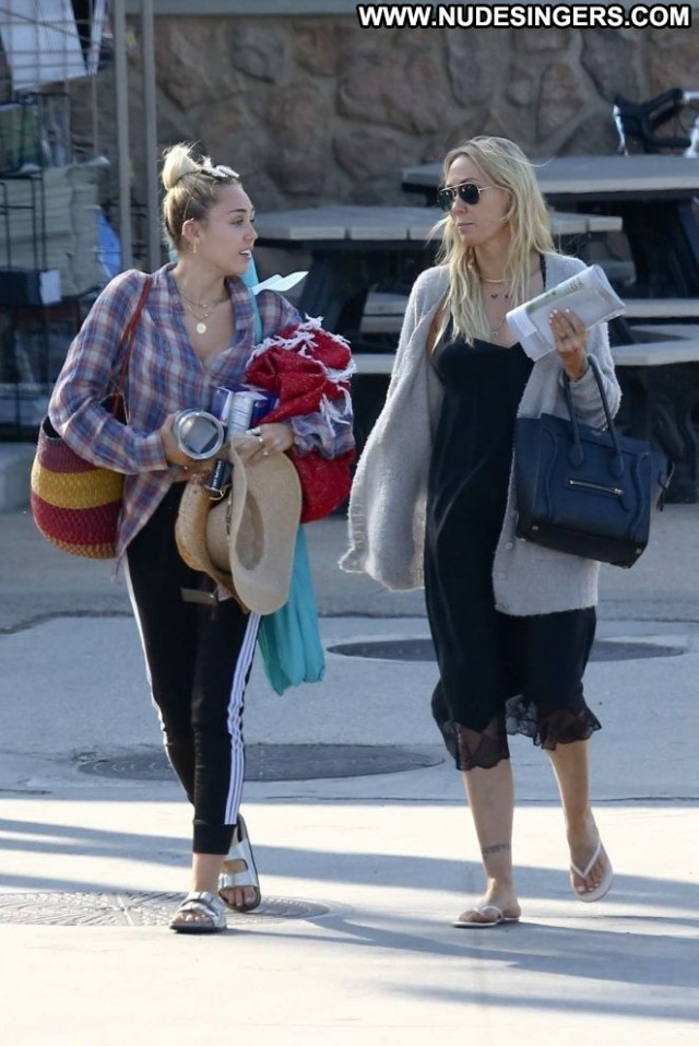 Miley Cyrus No Source Paparazzi Shopping Celebrity Babe Mali