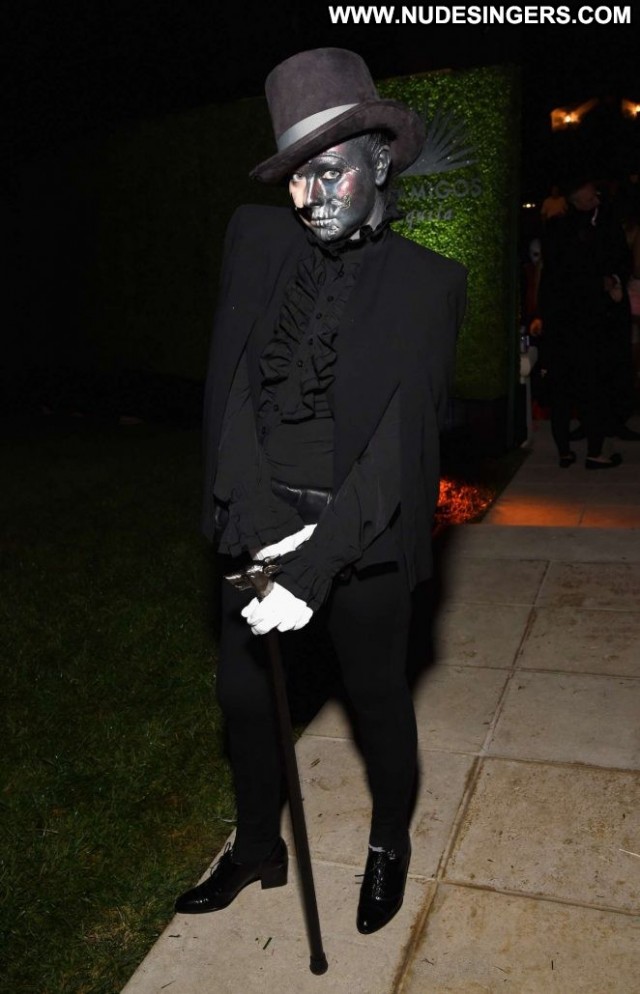 Michelle Trachtenberg Halloween Party Babe Party Posing Hot Celebrity
