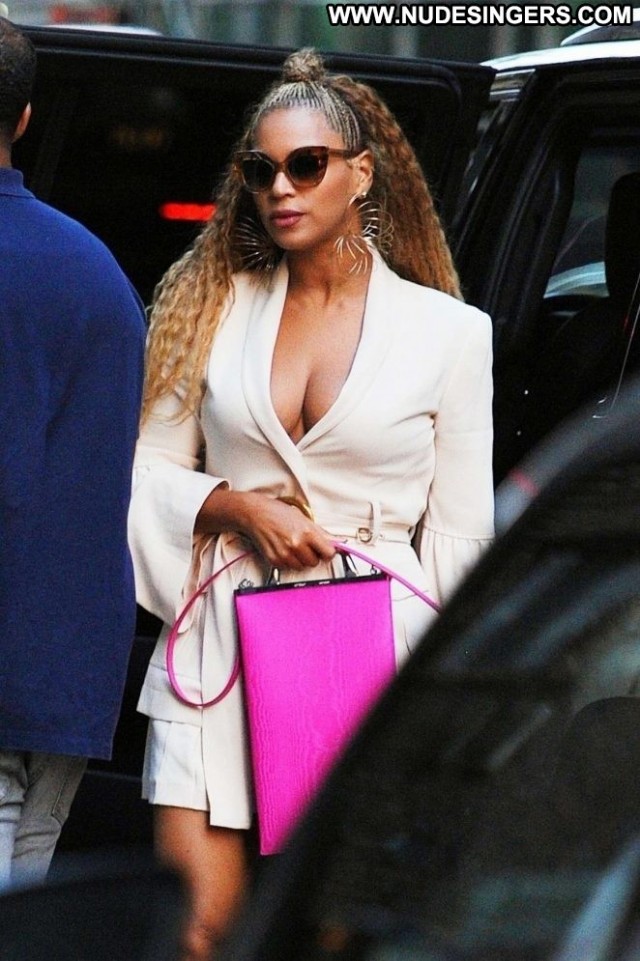 Beyonce New York Beautiful Posing Hot Babe Paparazzi New York
