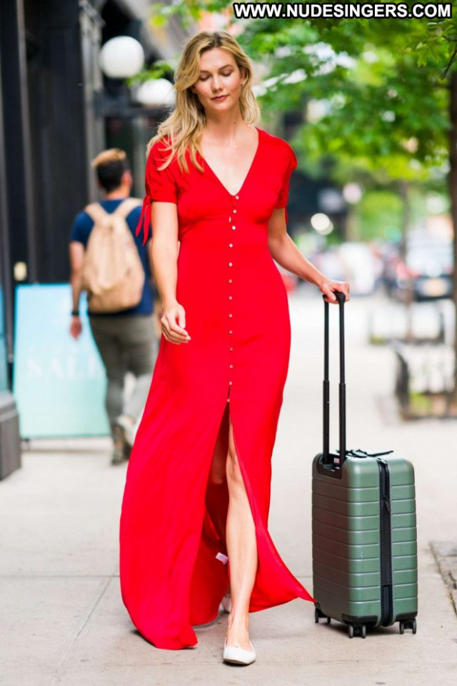 Karlie Kloss New York Celebrity Beautiful New York Posing Hot