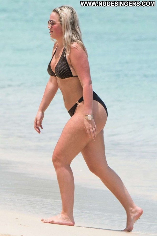 Megan Davison No Source Babe Candid Posing Hot Celebrity Bikini