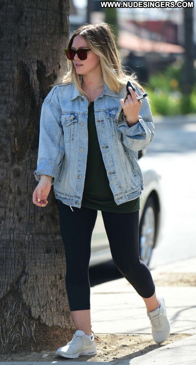 Hilary Duff Los Angeles Posing Hot Celebrity Los Angeles Beautiful