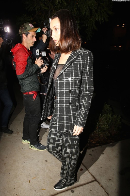 Bella Hadid Model Paparazzi Party West Hollywood Beautiful Tits Old Twitter Straight Restaurant Sex Posing Hot Small Tits Hollywood Celebrity Babe Private Bra