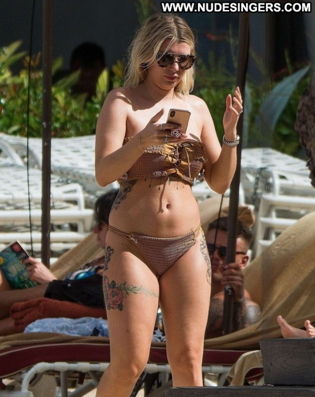 Olivia Buckland No Source  Barbados Bar Bikini Babe Posing Hot