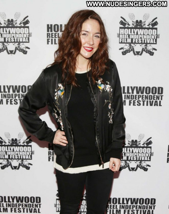 Erin Karpluk Los Angeles Posing Hot Paparazzi Los Angeles Beautiful