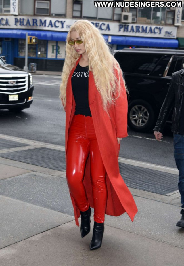 Iggy Azalea No Source Celebrity Pants Nyc Posing Hot Babe Leather