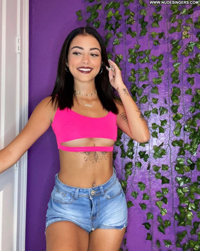 Malu Trevejo No Source Beautiful Babe Sexy Posing Hot Celebrity