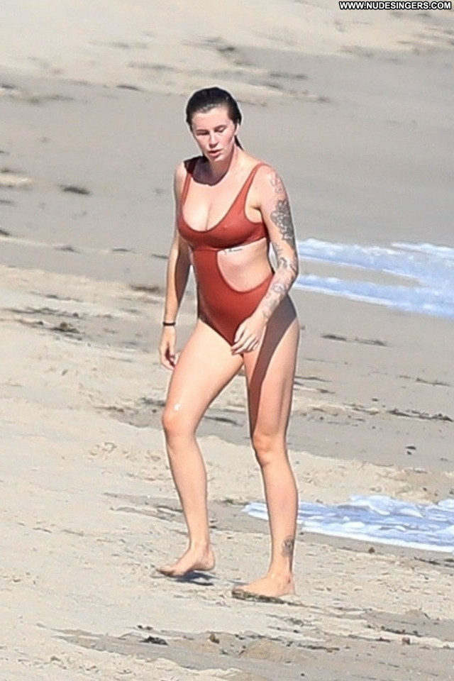 Ireland Baldwin No Source Babe Sexy Beautiful Celebrity Posing Hot