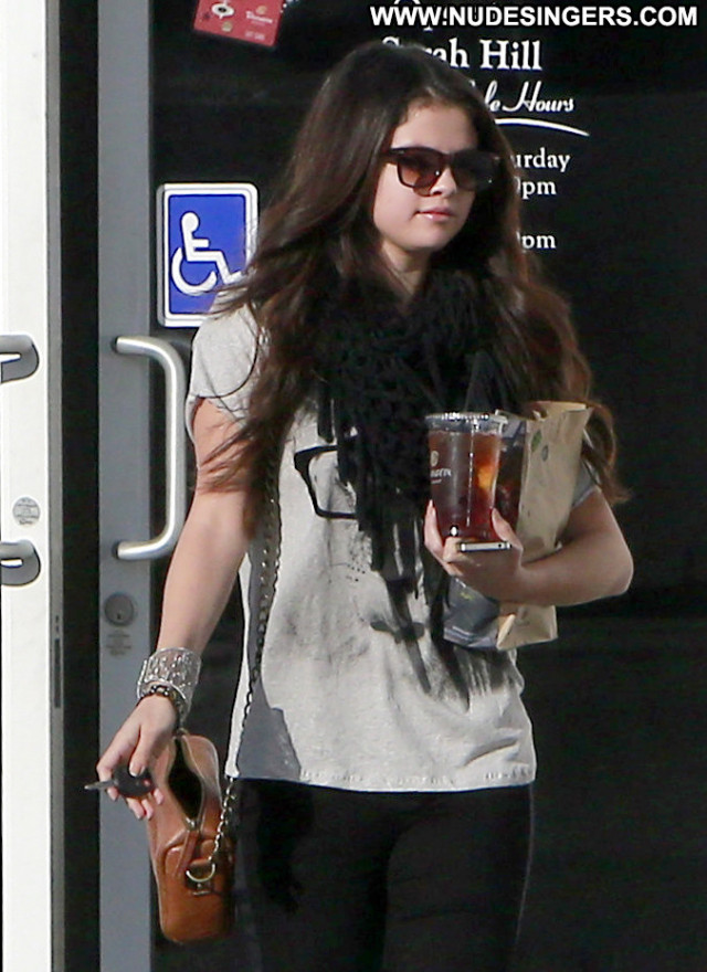 Selena Gomez No Source Candids Babe Shopping Posing Hot Celebrity