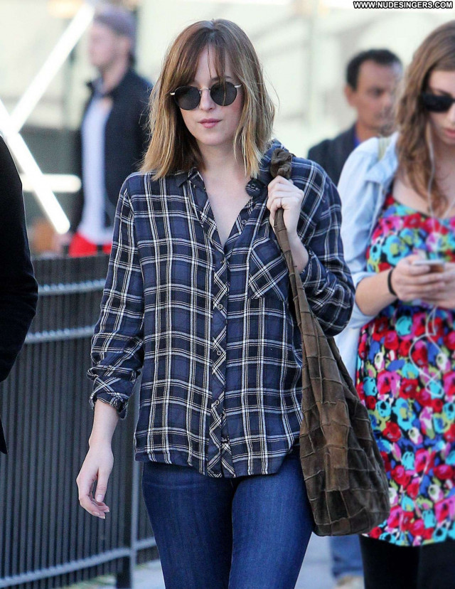 Dakota Johnson New York  Jeans Babe Paparazzi Posing Hot Celebrity