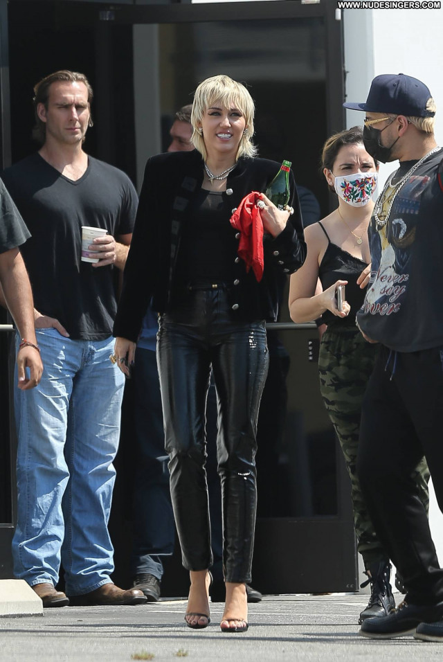 Miley Cyrus Los Angeles Paparazzi Posing Hot Babe Beautiful Celebrity