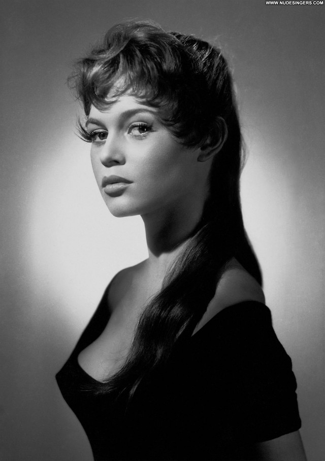 Brigitte Bardot No Source  Celebrity Babe Beautiful Asian Posing Hot