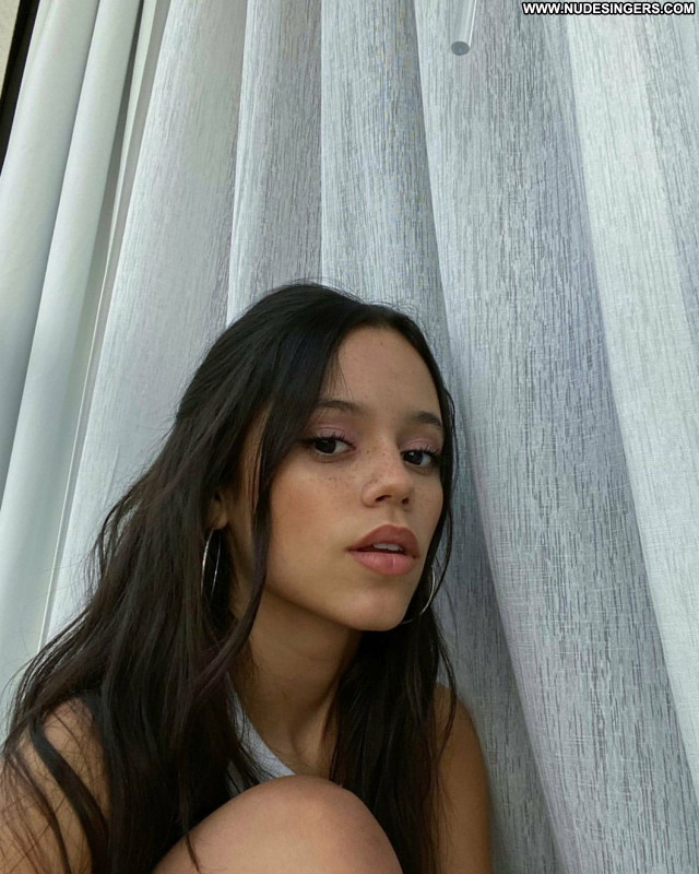 Jenna Ortega No Source Celebrity Sexy Babe Beautiful Posing Hot