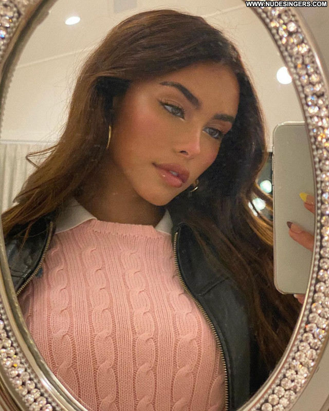 Madison Beer No Source Celebrity Posing Hot Babe Sexy Beautiful