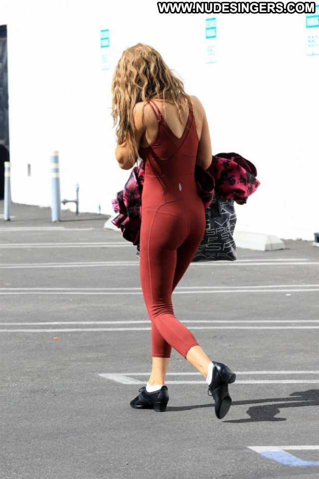 Anna P Los Angeles Beautiful Celebrity Paparazzi Posing Hot Babe