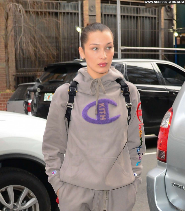 Bella Hadid New York Paparazzi Posing Hot Babe Beautiful Celebrity