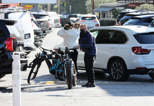 Christina Schwarzenegger No Source Celebrity Paparazzi Posing Hot