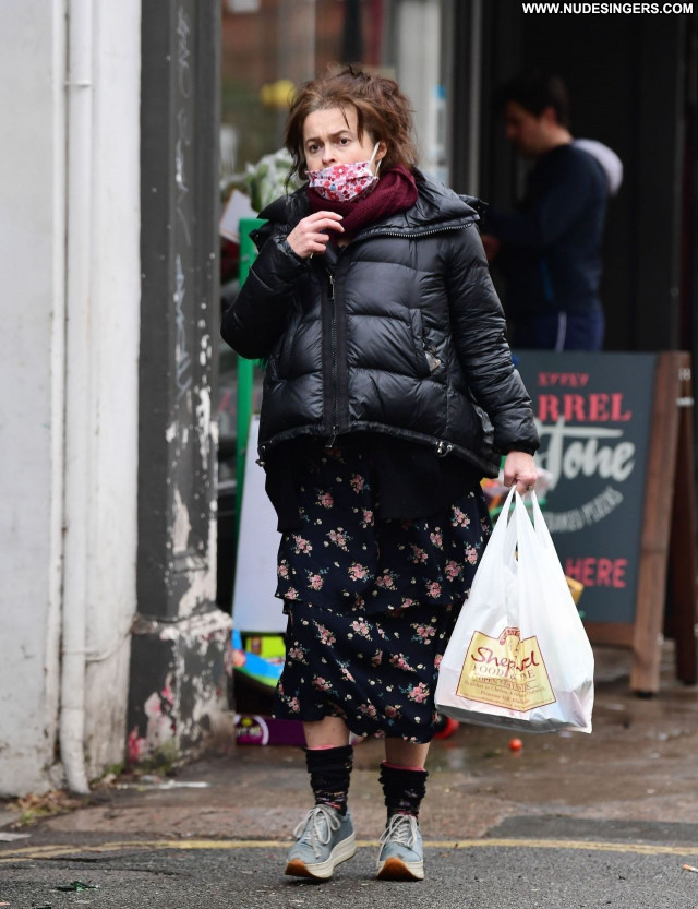 Helena Bonham No Source Posing Hot Sexy Celebrity Babe Beautiful